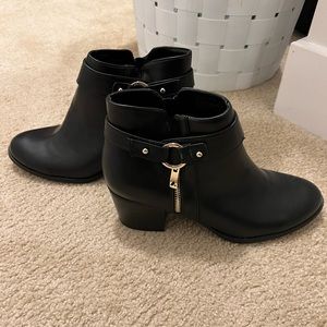 NEW Liz Claiborne Ankle booties!